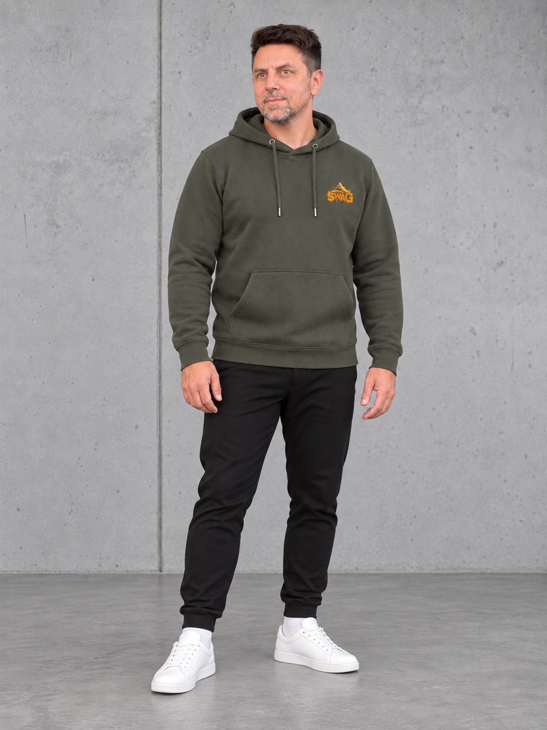 CARPIFIED SWAG Hoodie – Ganzkörper Vorderseite #farbe_organic khaki