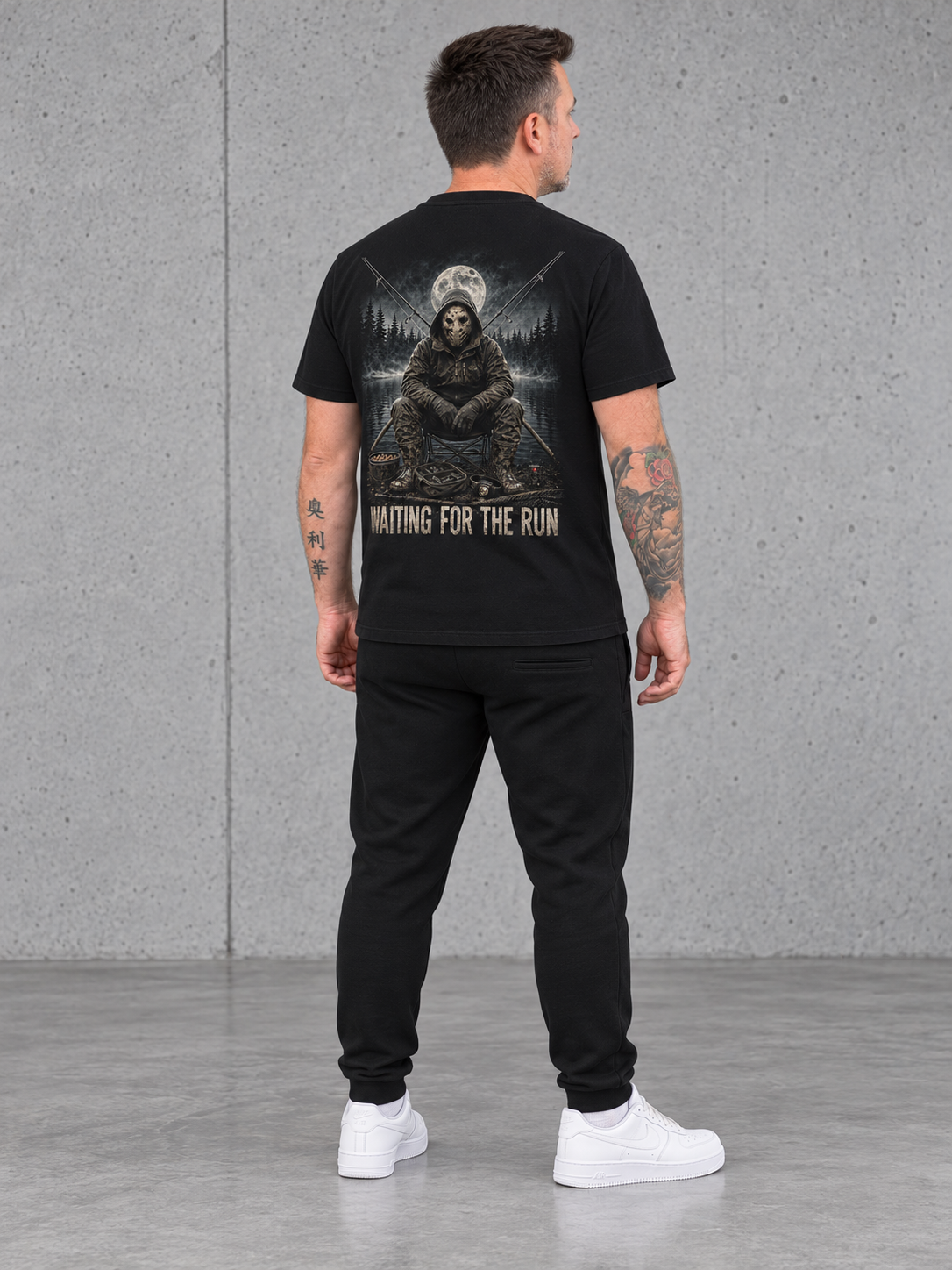 LAKE HAUNT 2.0 NS305 Shirt – Ganzkörper Rücken seitlich #color_black