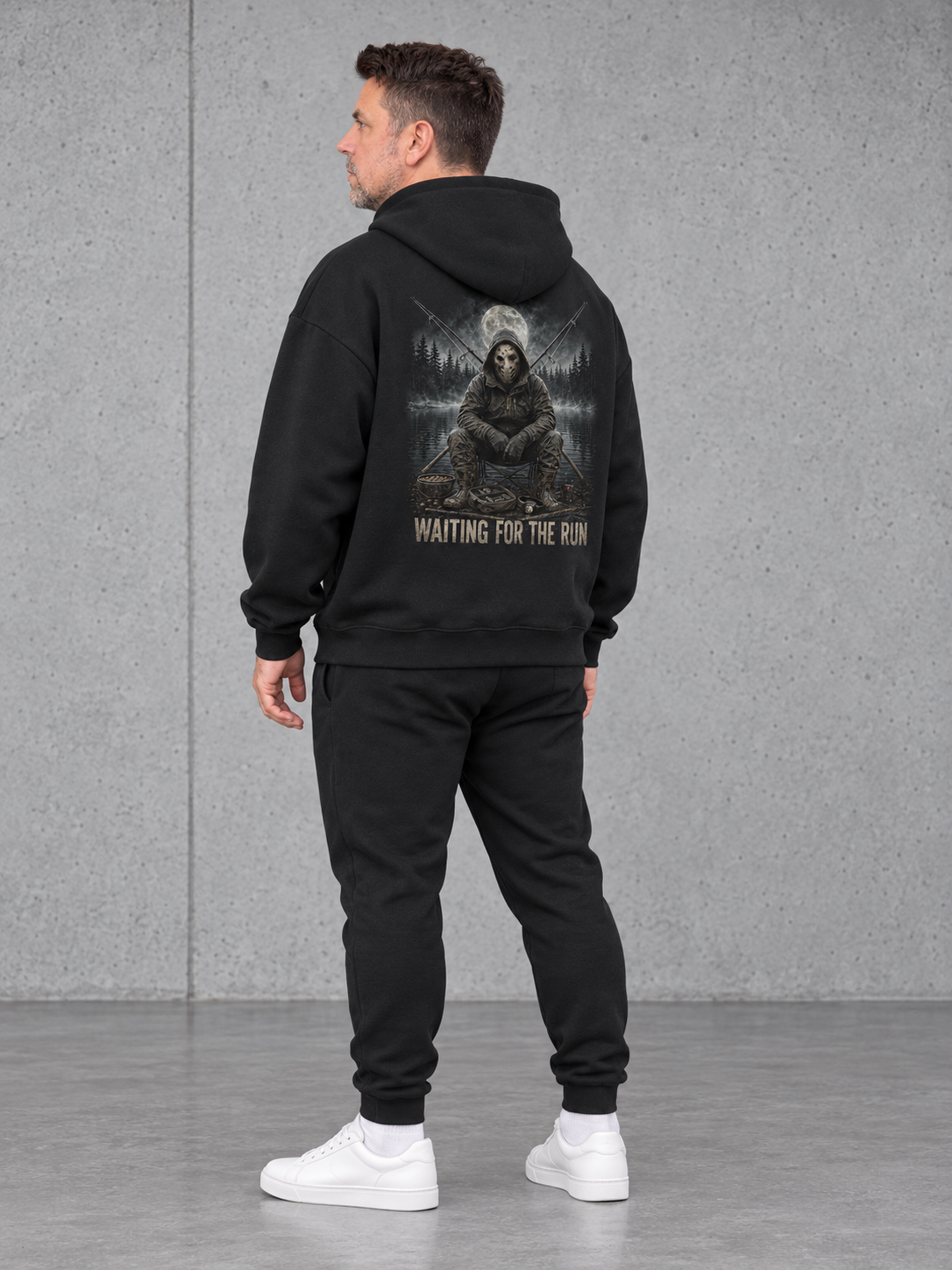LAKE HAUNT 2.0 Oversize Hoodie Black – Ganzkörper Rücken Dreiviertel