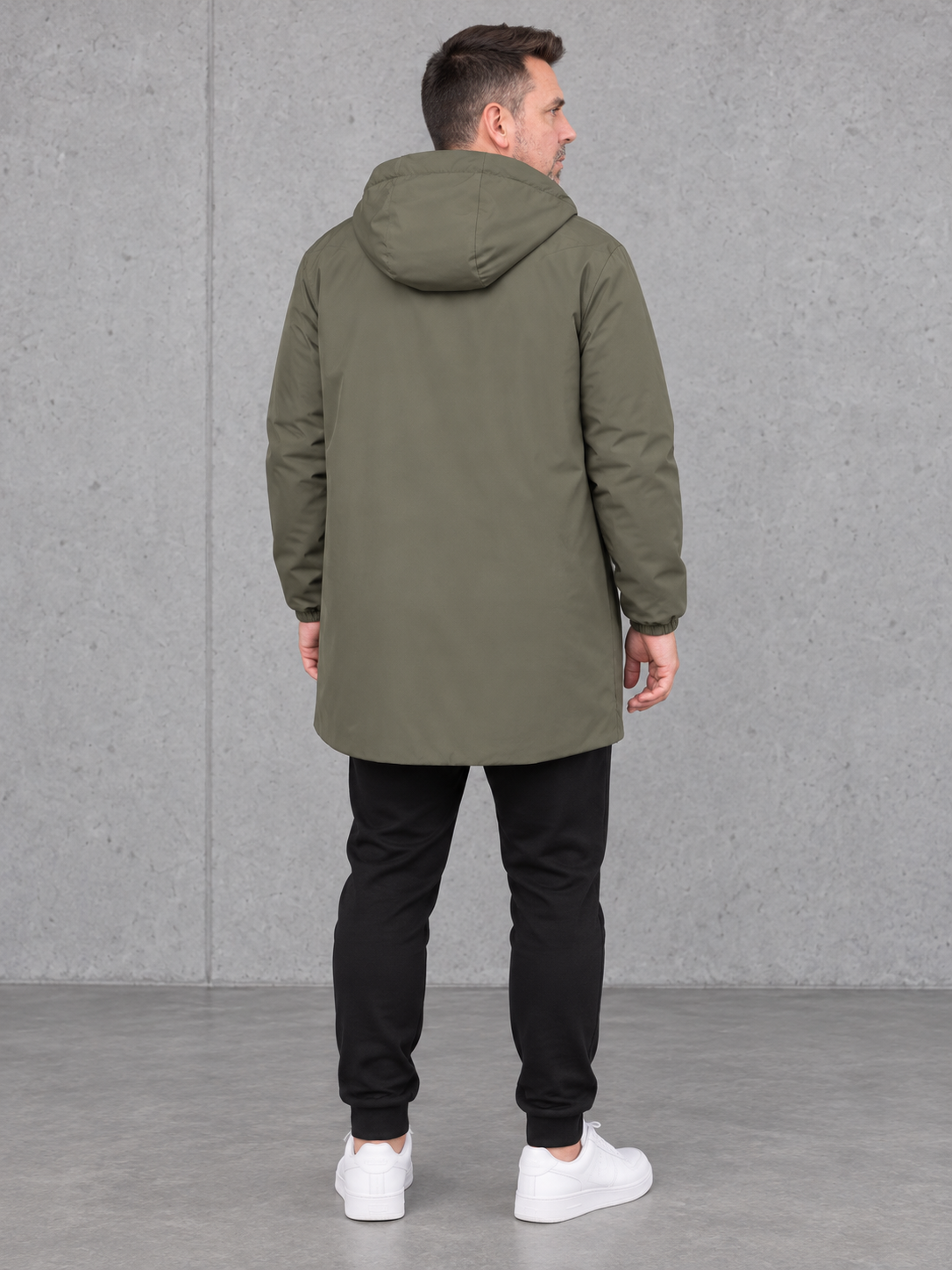 ESSENTIALS Sherpa Parka Organic Khaki – fullbody-back #farbe_organic khaki