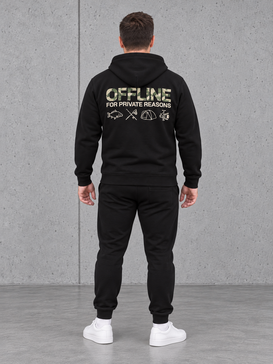carpstylez OFFLINE Hoodie Black Camo – Olli Ganzkörperansicht von hinten #farbe_black camo