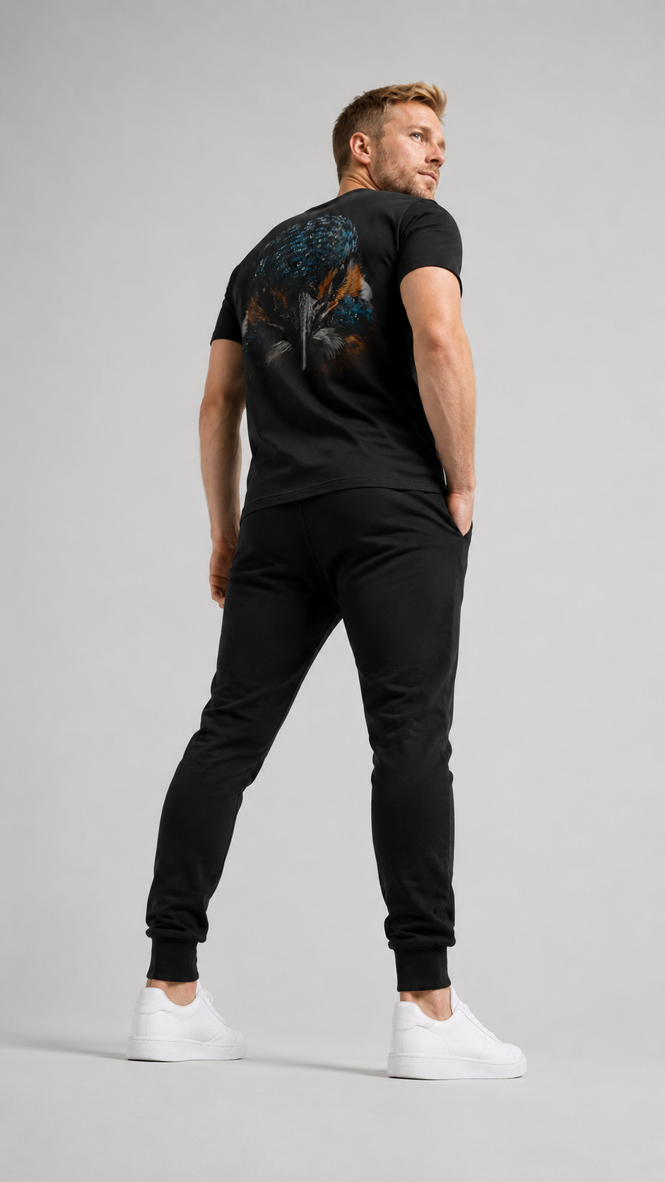 carpstylez BLACKWATER KINGFISHER Shirt – Studio Mock Fullbody, Karpfen-Streetwear