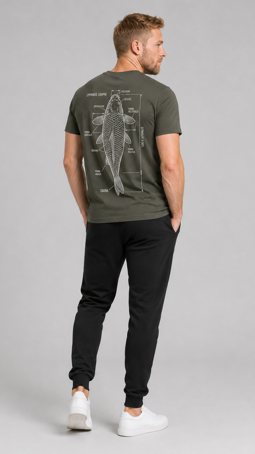 carpstylez CYPRINUS CARPIO Shirt – Studio Mock, Karpfen-Streetwear