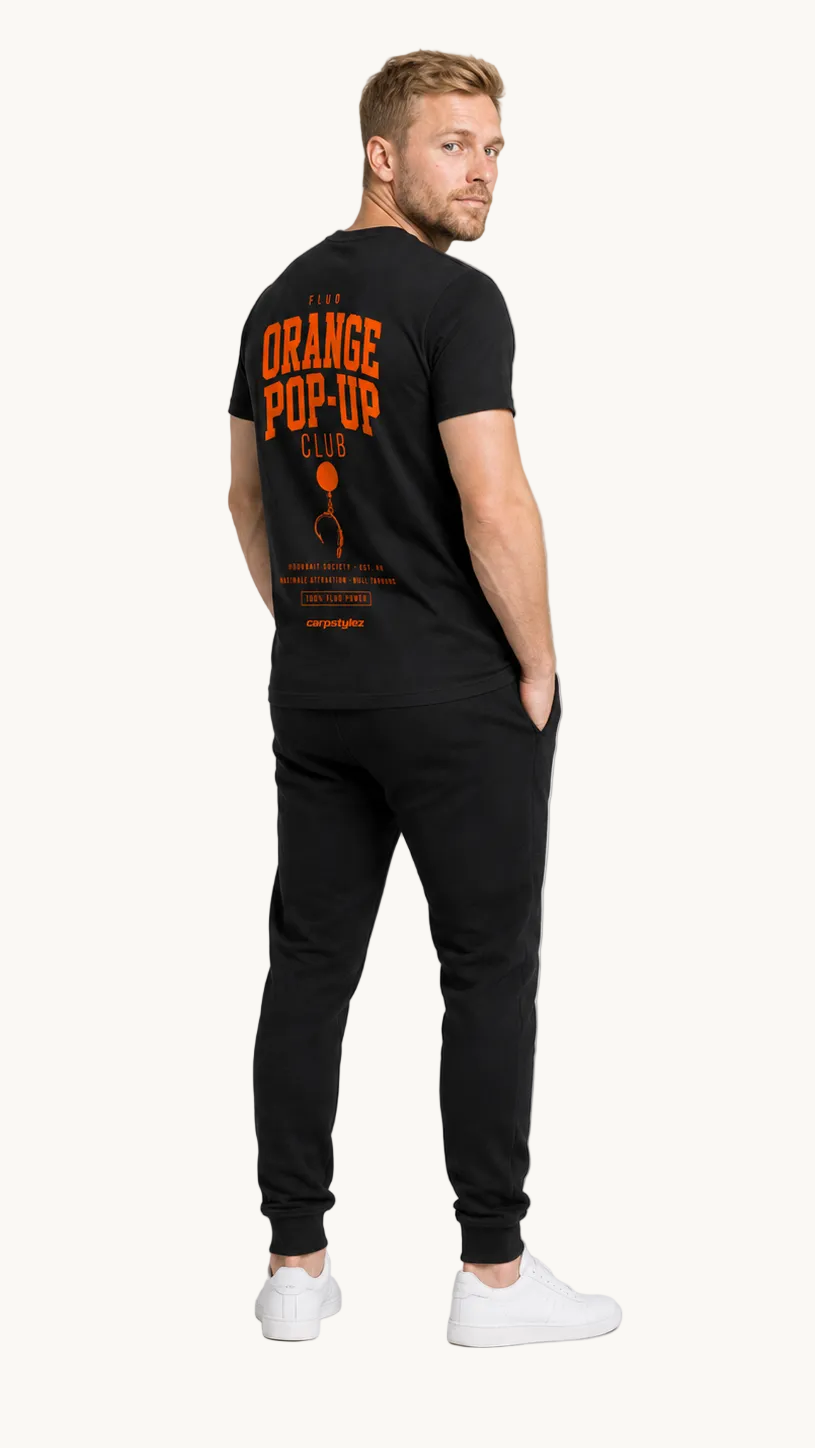 carpstylez FLUO ORANGE POP-UP Club Shirt schwarz – getragen, Ganzkörper Rückseite