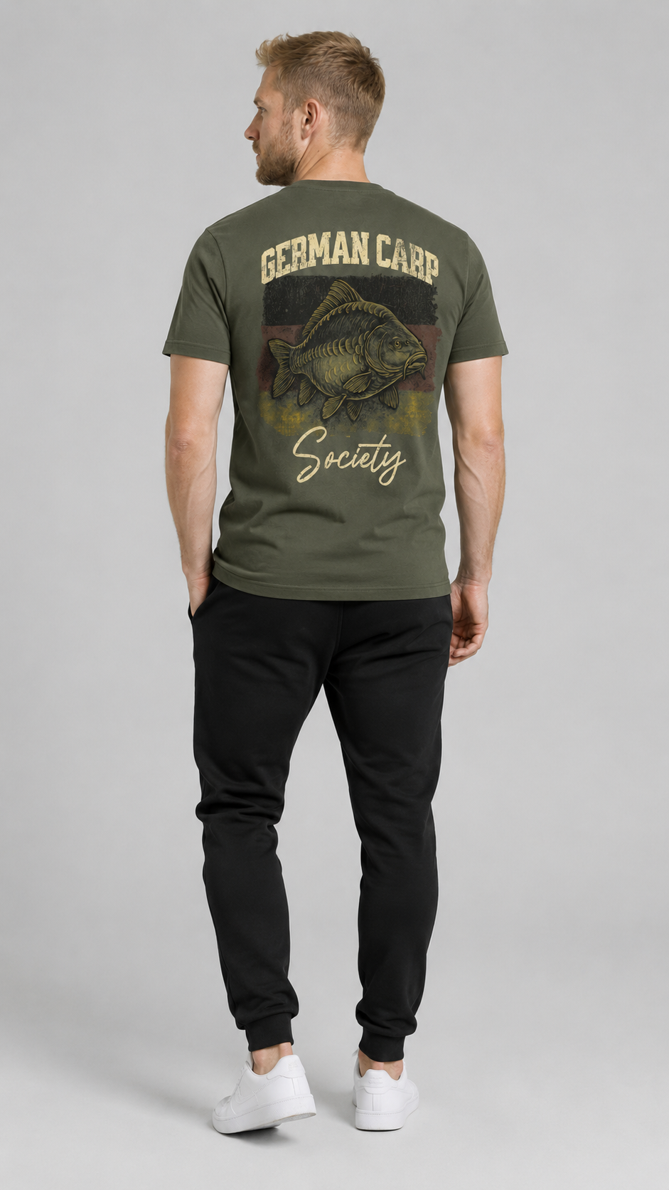 carpstylez GERMAN CARP Society Shirt – Studio Mock Fullbody, Karpfen-Streetwear