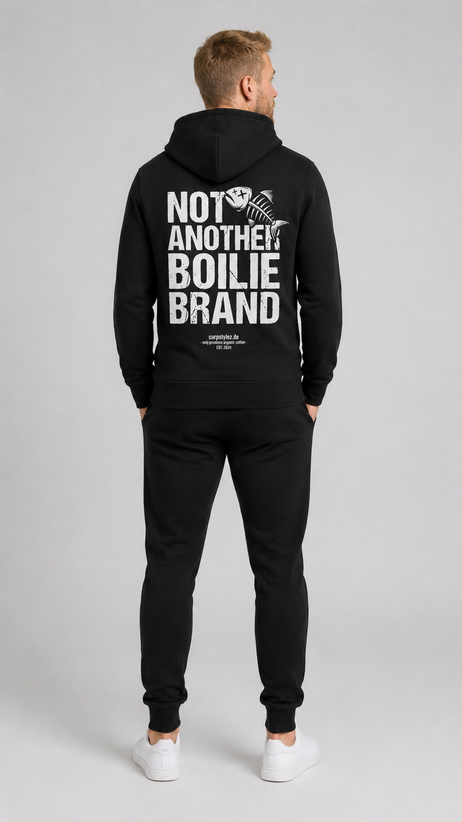 carpstylez NABB Hoodie – Studio Mock Fullbody, Karpfen-Streetwear