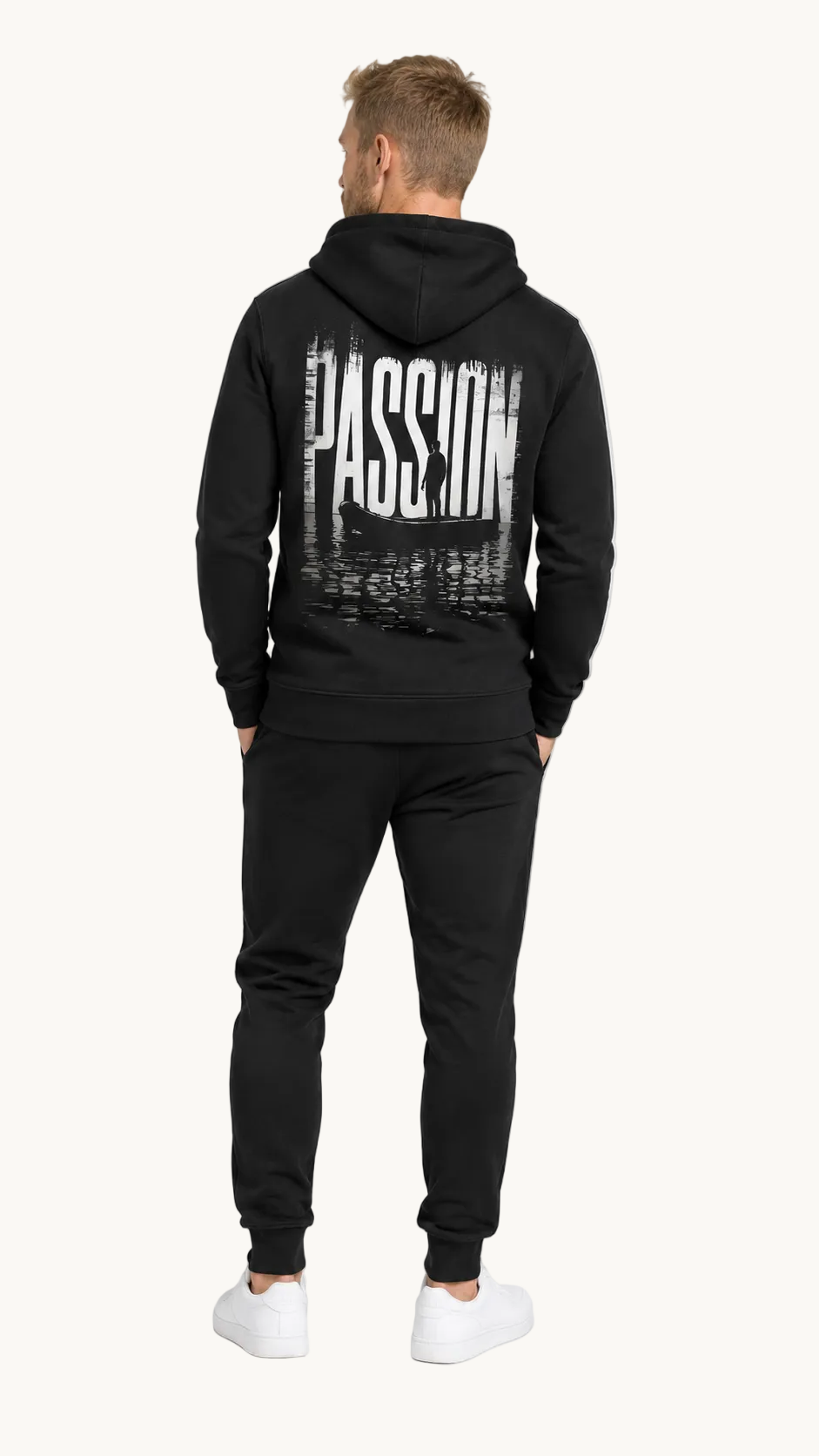 carpstylez PASSION Hoodie – Studio Mock Fullbody, Karpfen-Streetwear