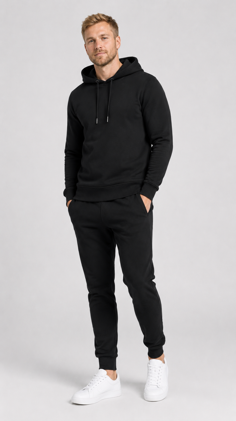 carpstylez PASSION Hoodie – Studio Mock Fullbody, Karpfen-Streetwear