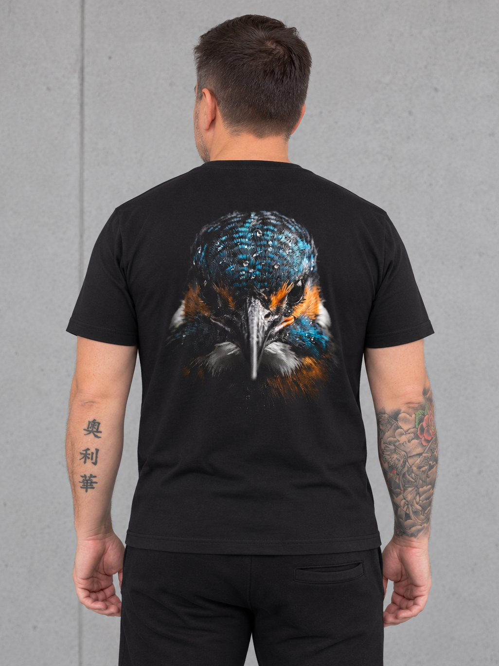 carpstylez BLACKWATER KINGFISHER NS305 Shirt Black – Rückenansicht getragen #farbe_black, schwarz