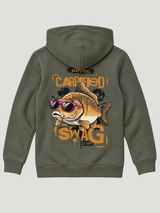 carpstylez Kids Hoodie CARPIFIED SWAG in Organic Khaki – Rückseite als Flatlay #farbe_organic khaki