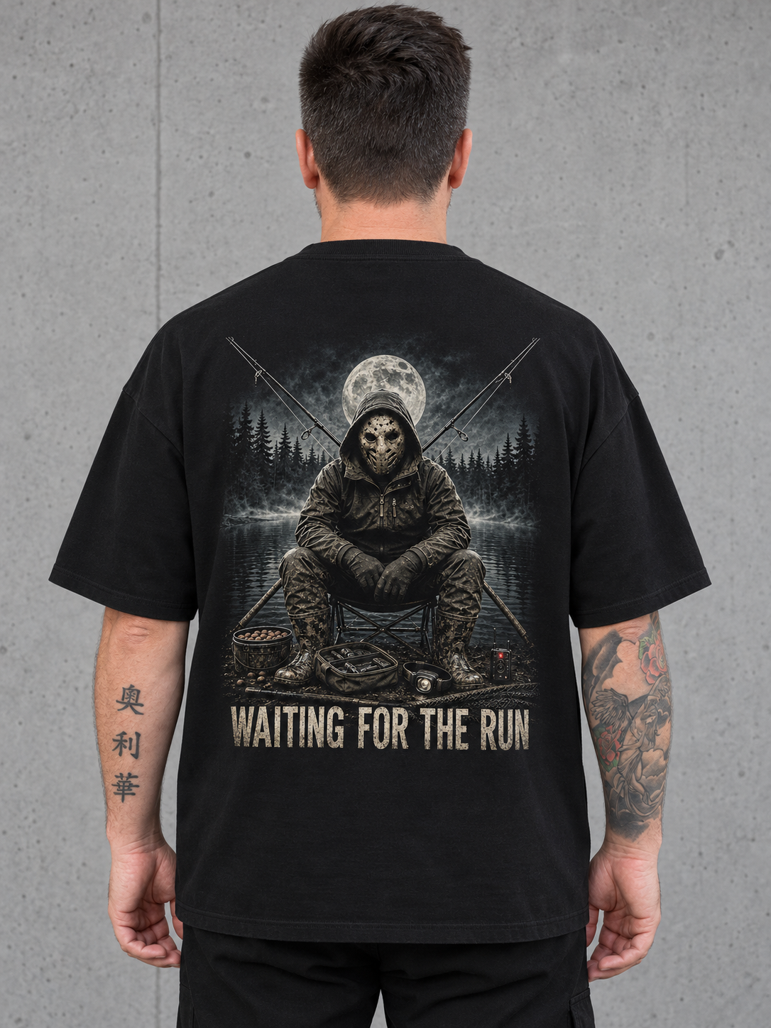 LAKE HAUNT 2.0 Oversize Shirt Black – Rückenansicht getragen