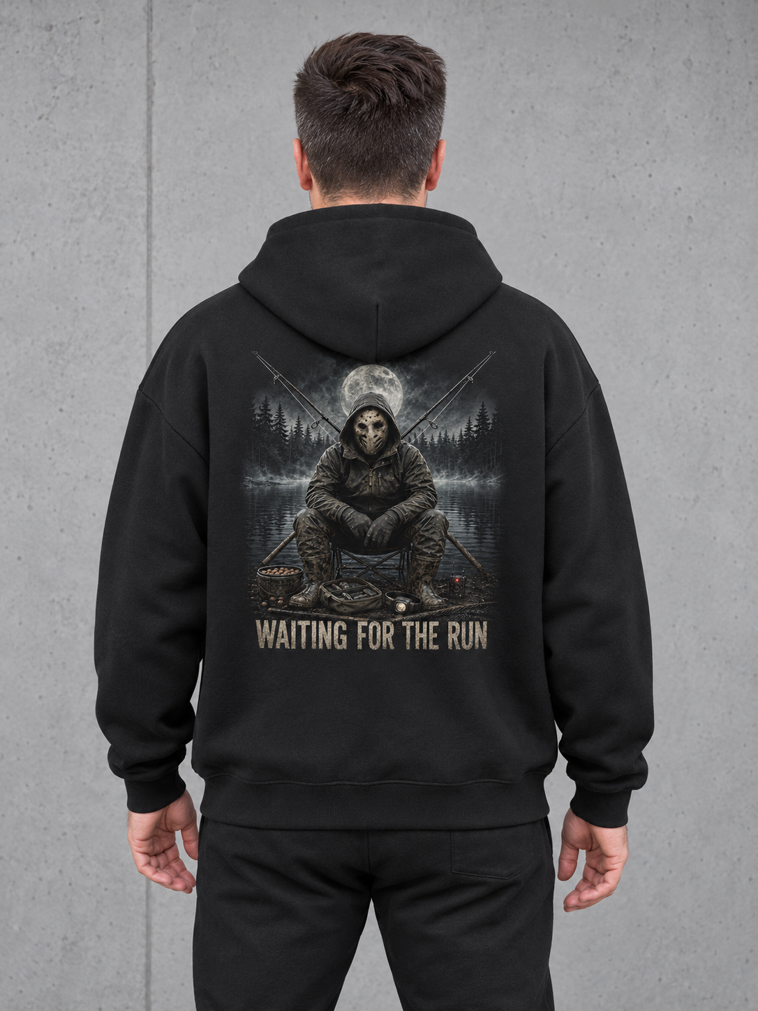 LAKE HAUNT 2.0 Oversize Hoodie Black – Rückenansicht getragen #color_black