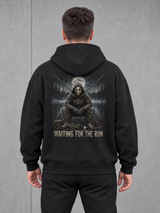 LAKE HAUNT 2.0 Oversize Hoodie Black – Rückenansicht getragen #color_black