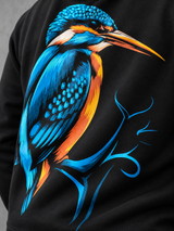 carpstylez KINGFISHER VIBES Hoodie – Detail des Eisvogel-Rückenprints, schwarz #farbe_black