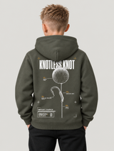 carpstylez Kids Hoodie Knotless Knot in Organic Khaki – Rückenansicht am Kind #farbe_organic khaki