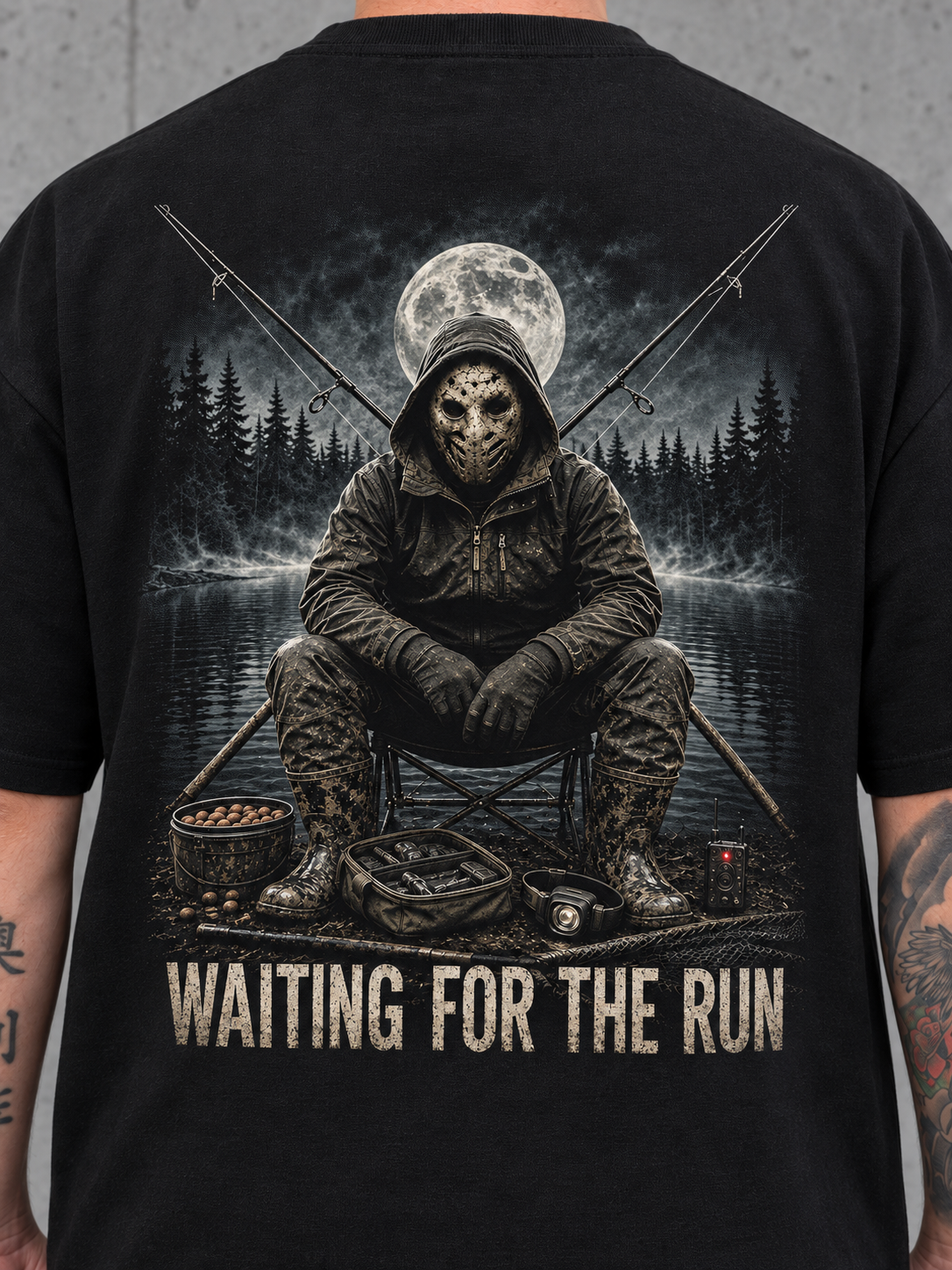 LAKE HAUNT 2.0 Oversize Shirt Black – Rückendruck Detail