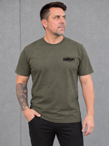 FULLRUN Shirt Organic Khaki – getragen, Vorderansicht #farbe_organic khaki