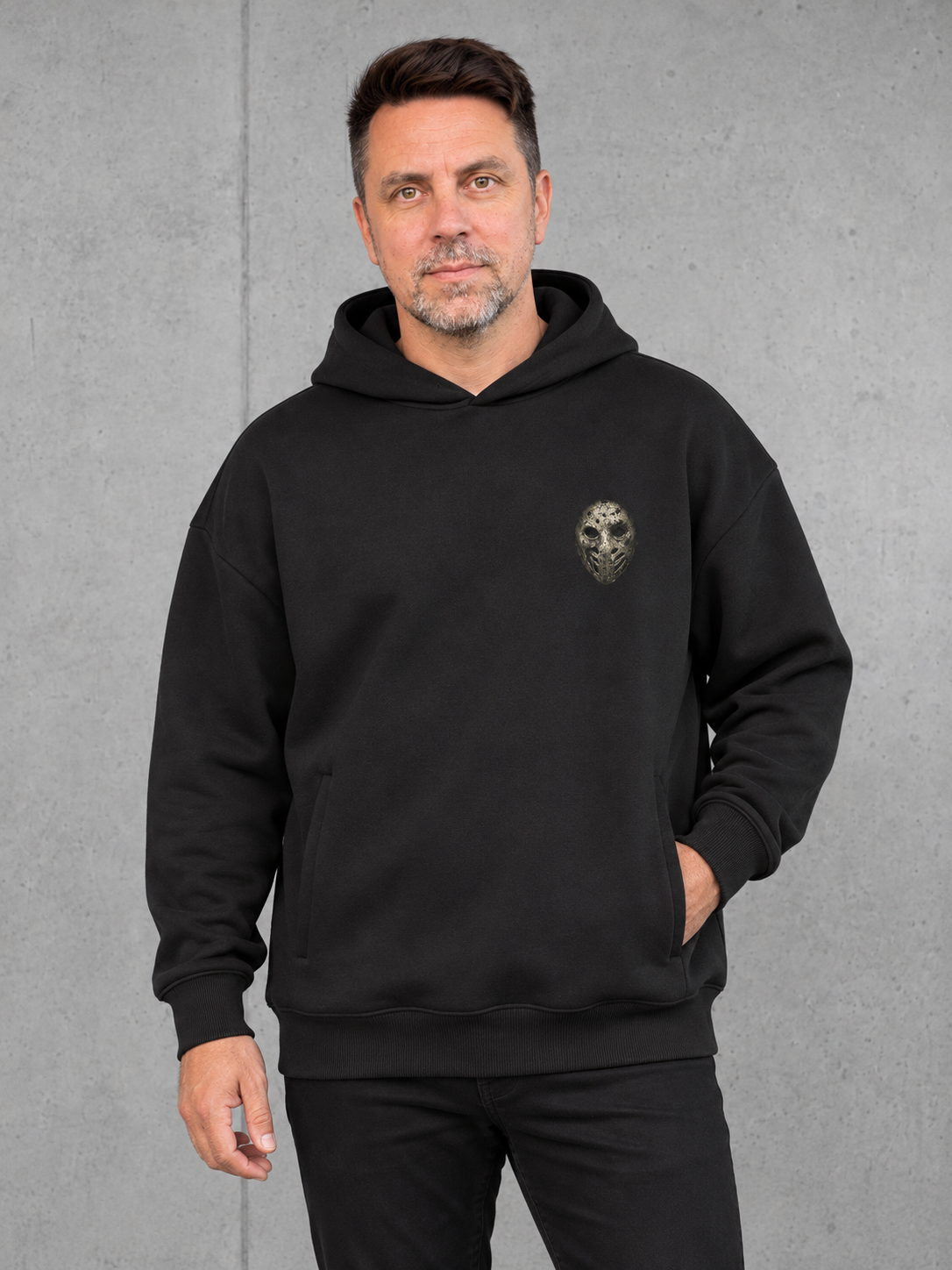 LAKE HAUNT 2.0 Oversize Hoodie Black – Frontansicht mit kleinem Brustlogo #color_black