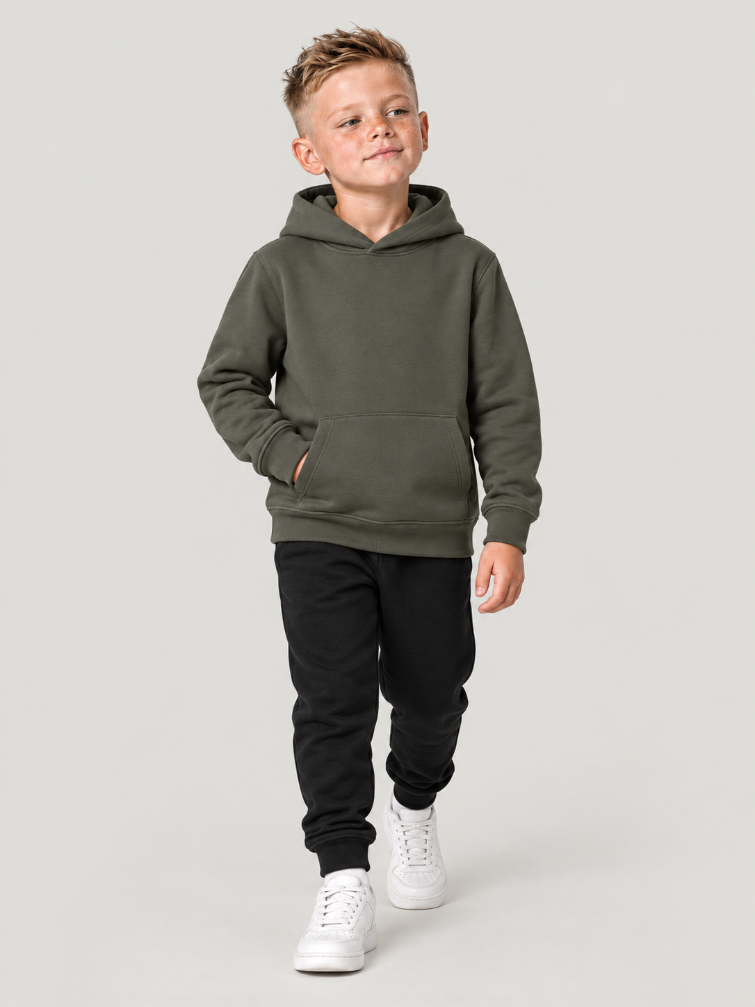 carpstylez Kids Hoodie Knotless Knot in Organic Khaki – Fullbody Vorderansicht #farbe_organic khaki