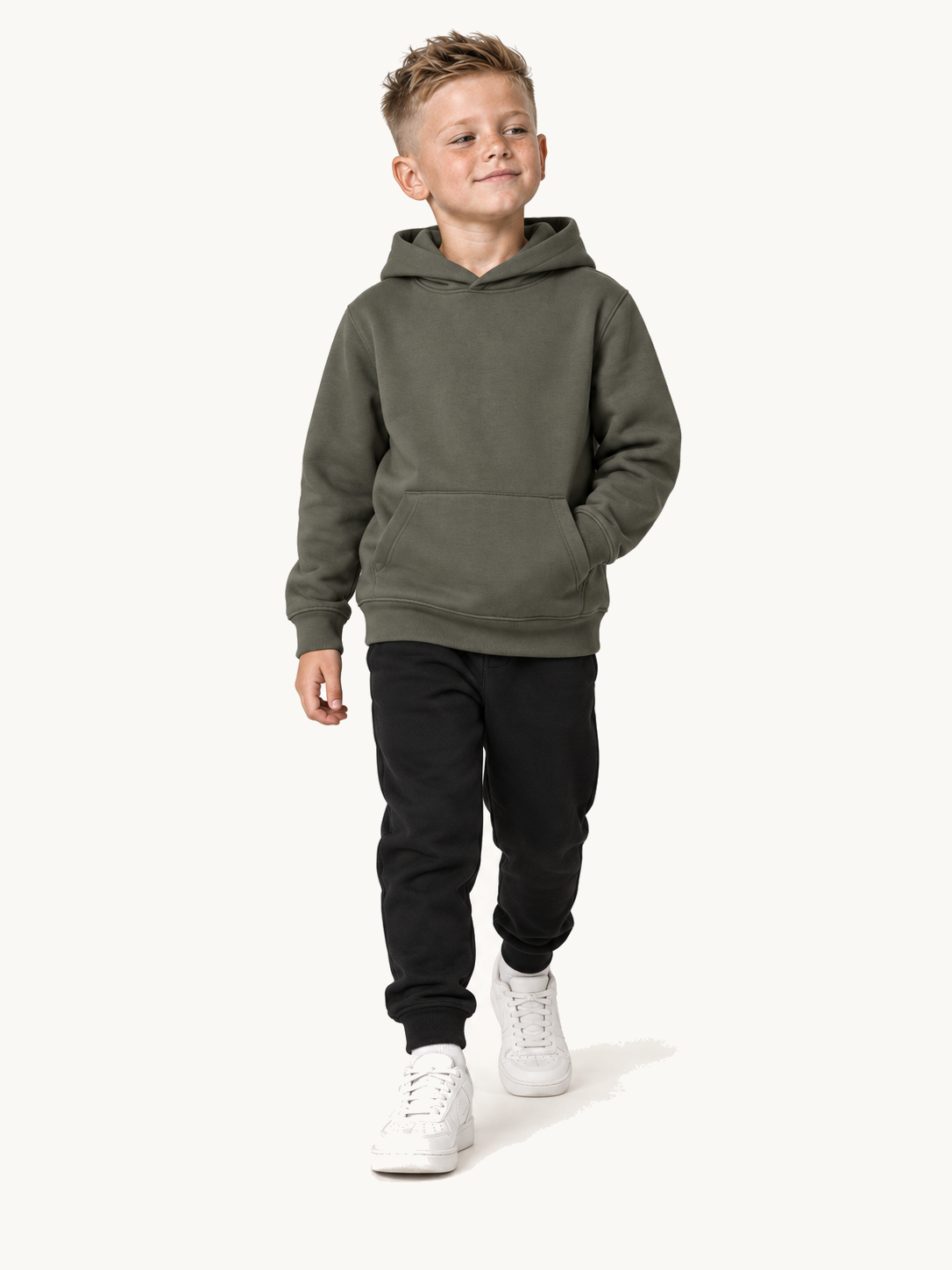 carpstylez Kids Hoodie Spinner Rig in Organic Khaki – Ganzkörperansicht von vorne #farbe_organic khaki