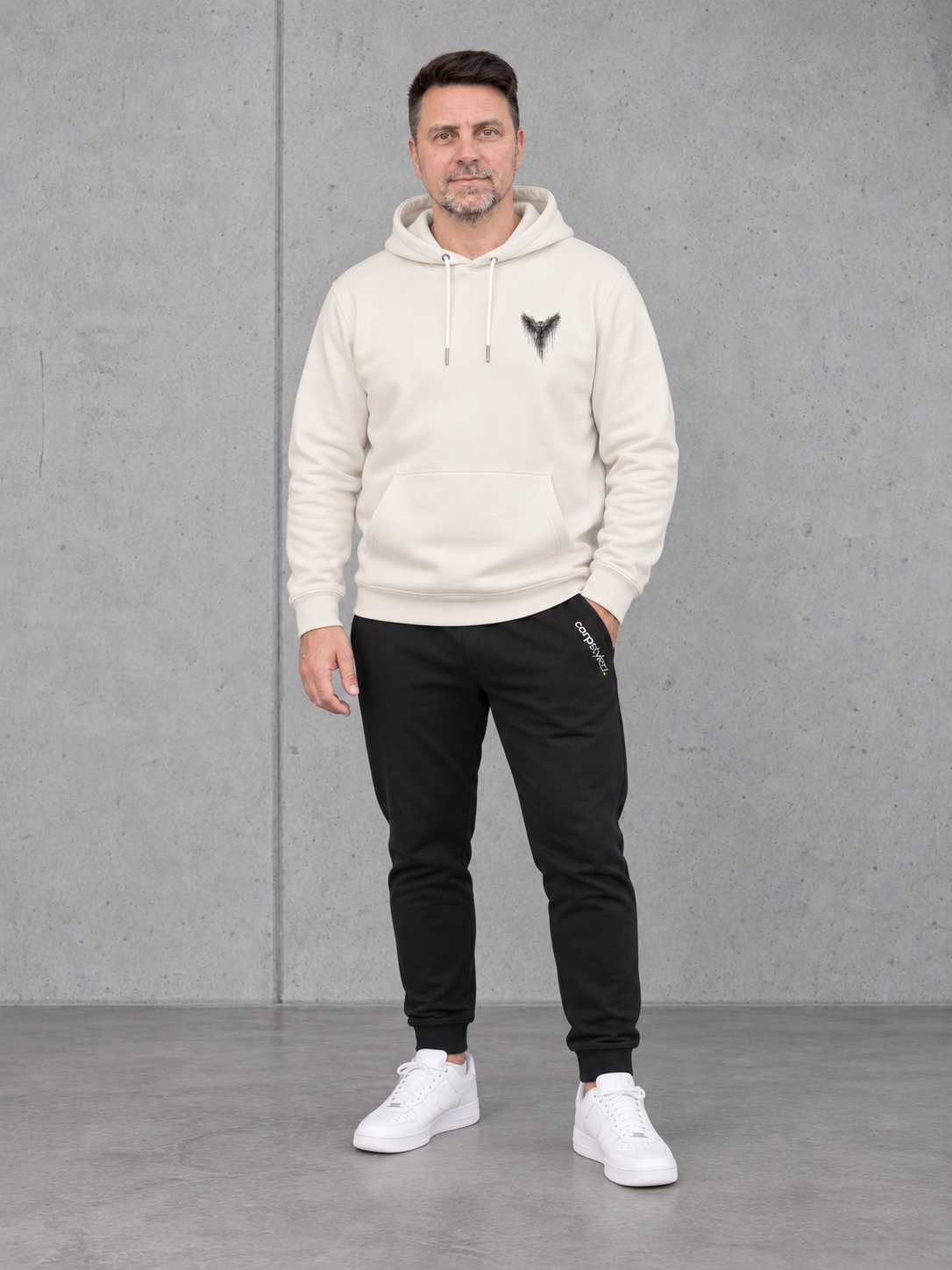 carpstylez THE OWL Hoodie NS401 Ivory – Ganzkörperansicht von vorn #farbe_ivory