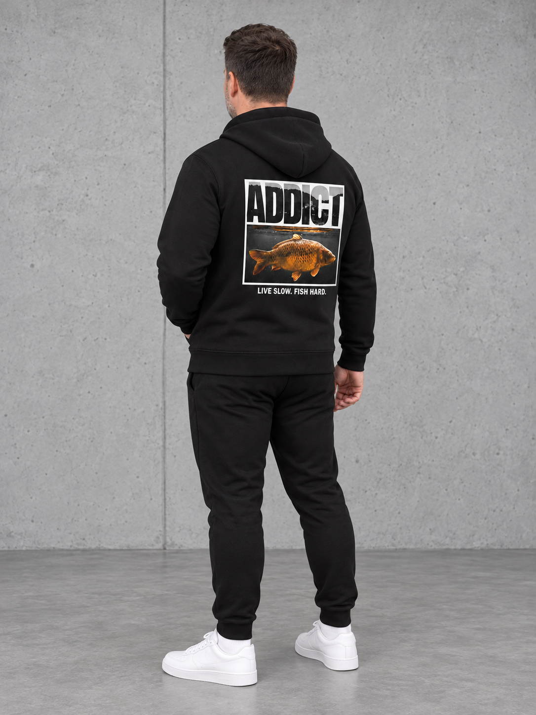 carpstylez ADDICT Hoodie, schwarz – Ganzkörper – Rückenansicht schräg #farbe_black