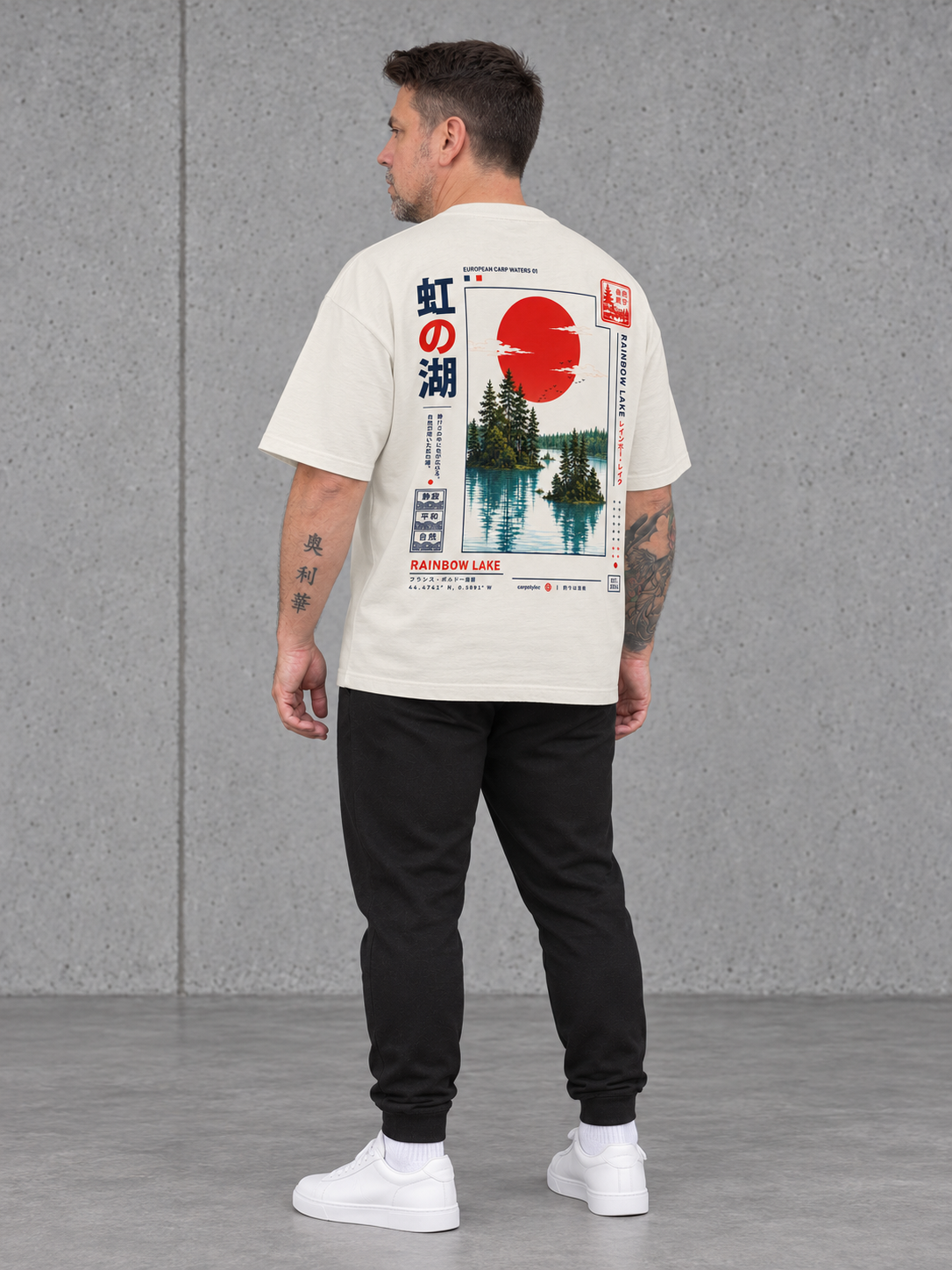 RAINBOW LAKE Oversize Shirt in Ivory – Ganzkörperansicht schräg von hinten