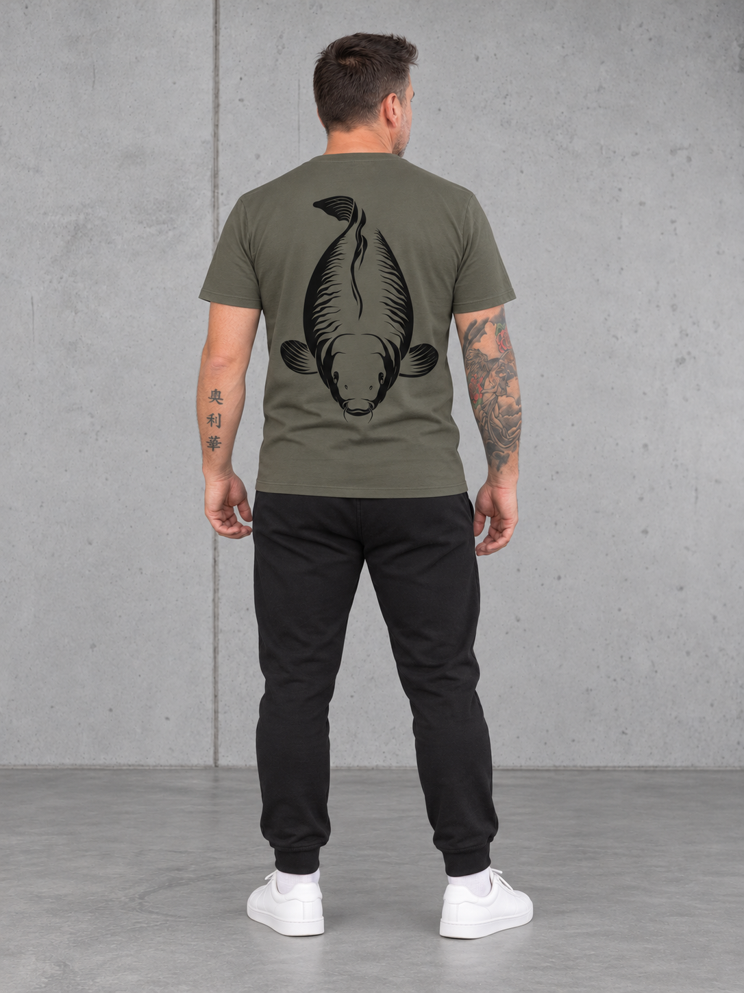 carpstylez KING CARP Shirt – Ganzkörper Rücken #farbe_organic khaki