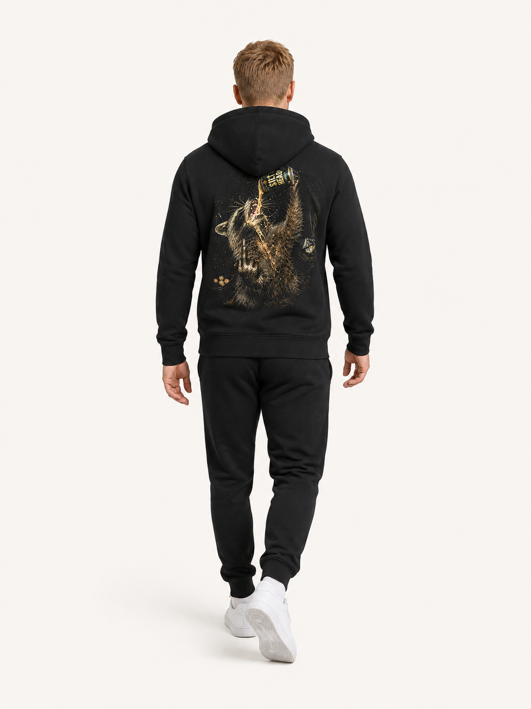 ROCC ON Hoodie Black – Ganzkörper Rückenansicht am Model #farbe_black