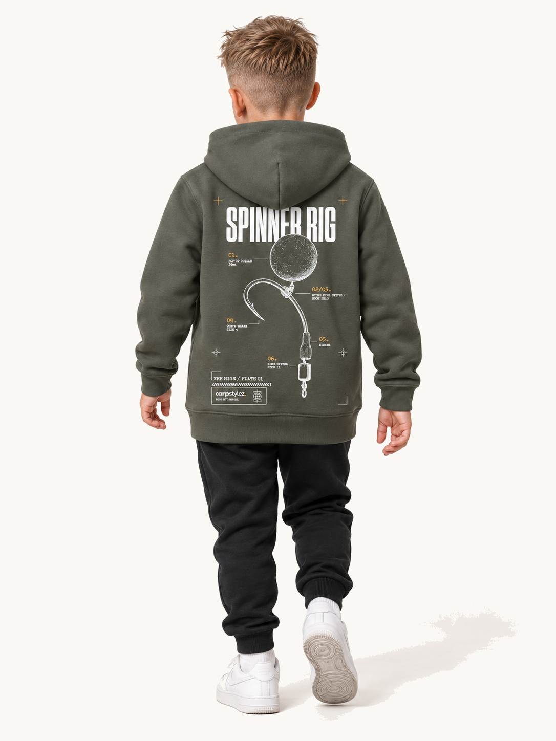carpstylez Kids Hoodie Spinner Rig in Organic Khaki – Ganzkörperansicht von hinten #farbe_organic khaki
