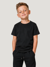carpstylez Kids FLUO ORANGE POP-UP Club Shirt Black – Vorderansicht am Kind, Front clean #farbe_black