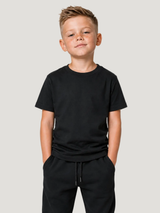 carpstylez Kids WASHED OUT ORANGE POP-UP Club Shirt Black – Vorderansicht am Kind, Front clean #farbe_black