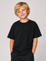 BLACKWATER CARP Kids Shirt Schwarz – cleane Vorderansicht, Karpfenangler-Streetwear