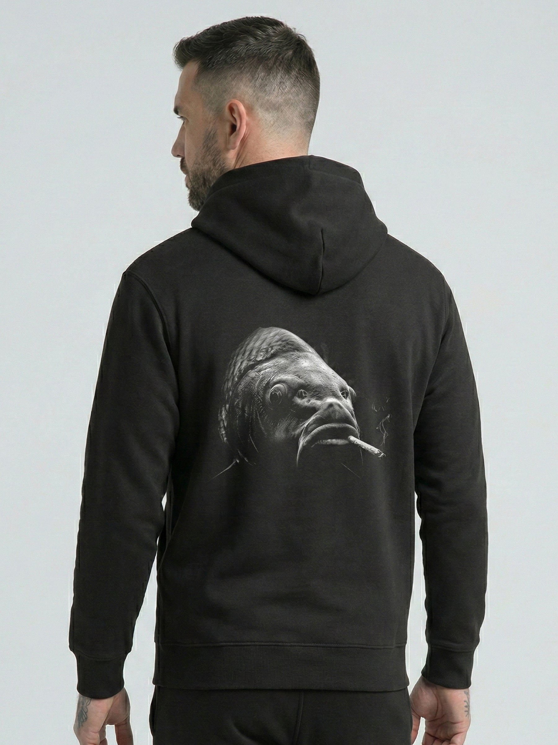Schwarzer carpstylez Hoodie „Silt & Smoke Carp“ – Karpfen mit Zigarette, Streetwear