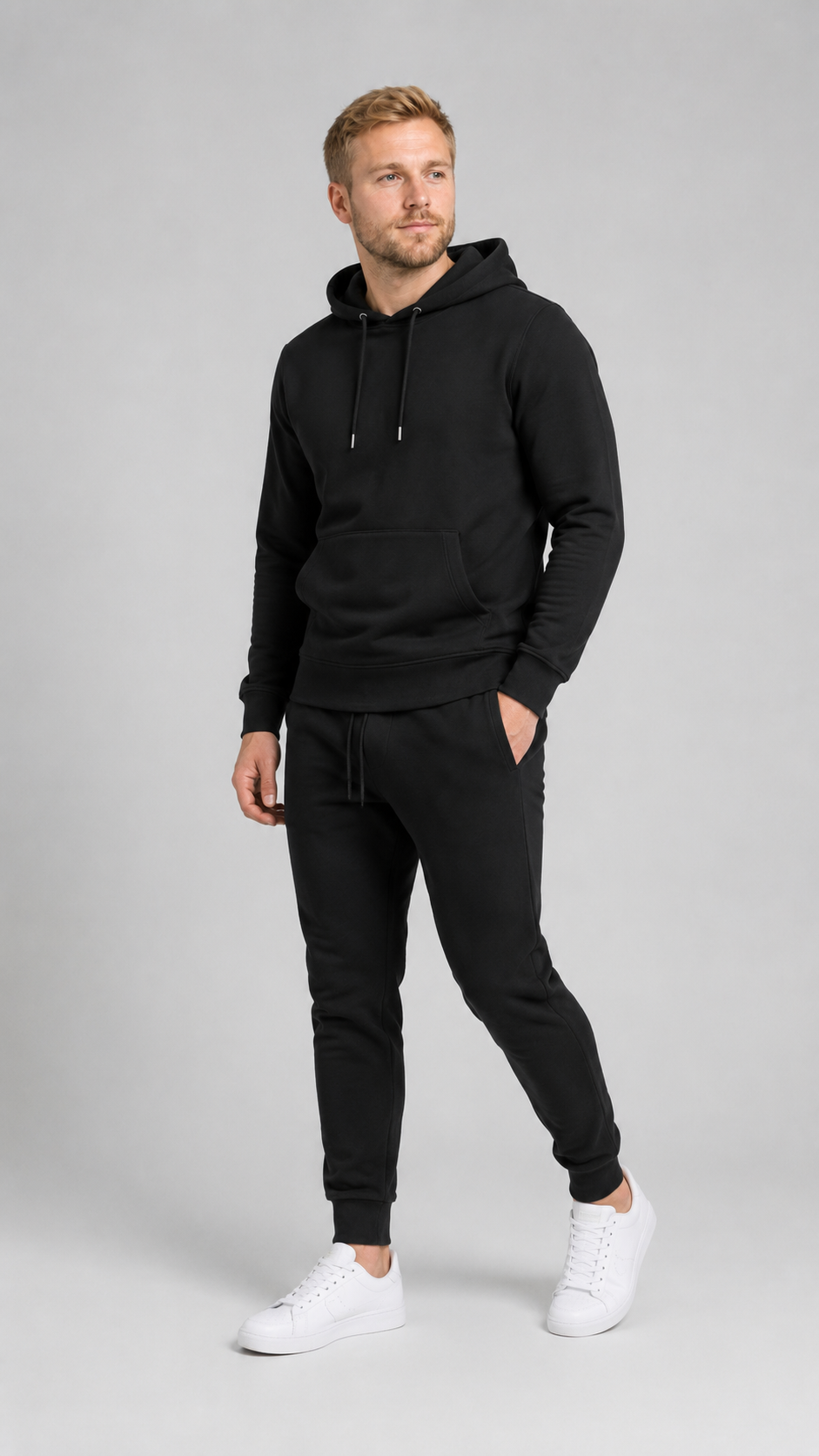 carpstylez ADDICT Hoodie – Studio Mock Fullbody, Karpfen-Streetwear
