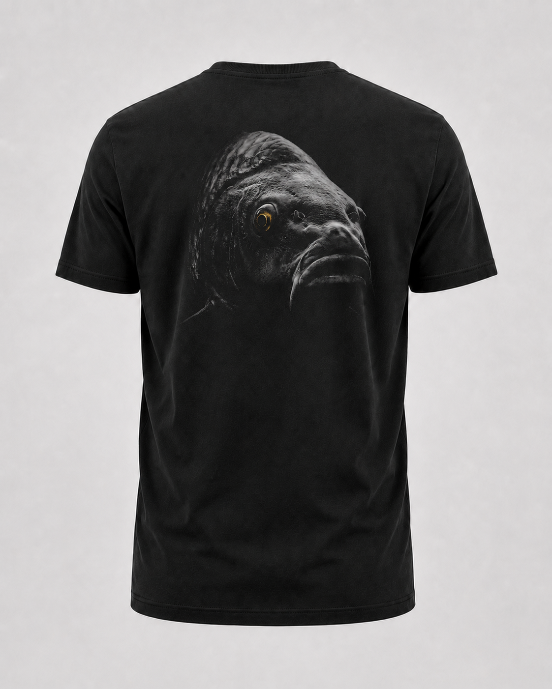 carpstylez Blackwater Carp Shirt – Backprint, schwarzes Karpfen-Streetwear Shirt