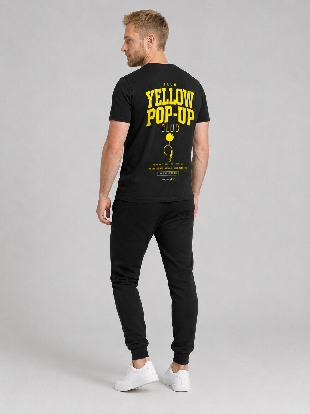 carpstylez FLUO YELLOW POP-UP Club Shirt schwarz – getragen, Ganzkörper Rückseite