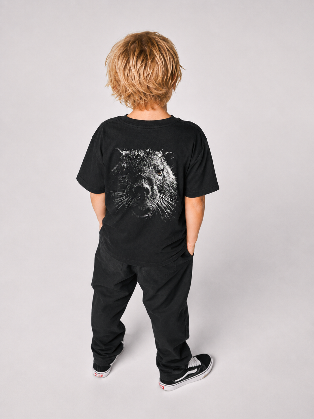 carpstylez Kids BLACKWATER NUTRIA Shirt – Studio Mock, Karpfen-Streetwear