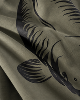 carpstylez King Carp Shirt – Print-Detail Backprint #farbe_organic khaki