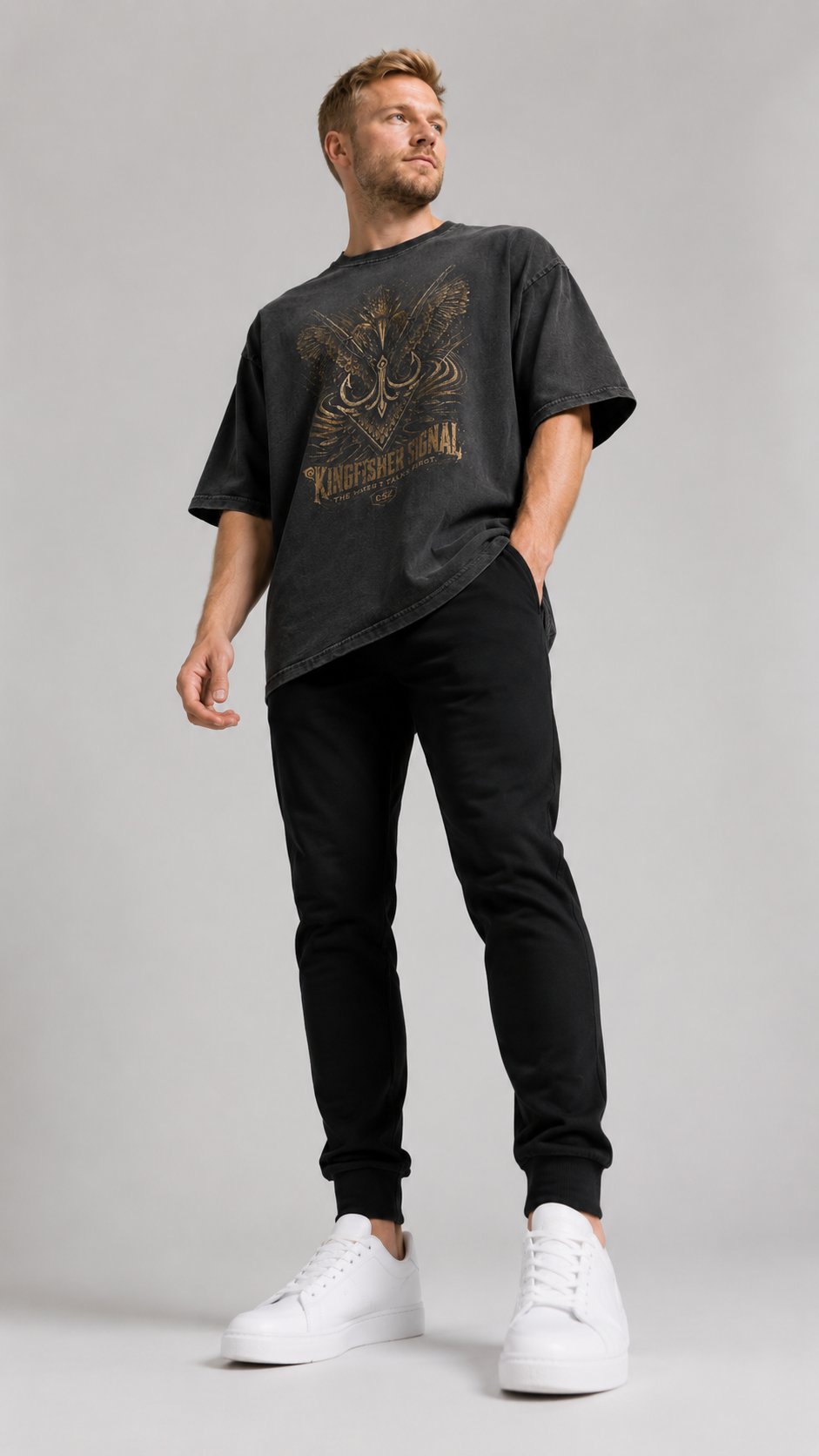 carpstylez KINGFISHER SIGNAL Acid Wash Oversize Shirt – Studio Mock Fullbody, Karpfen-Streetwear