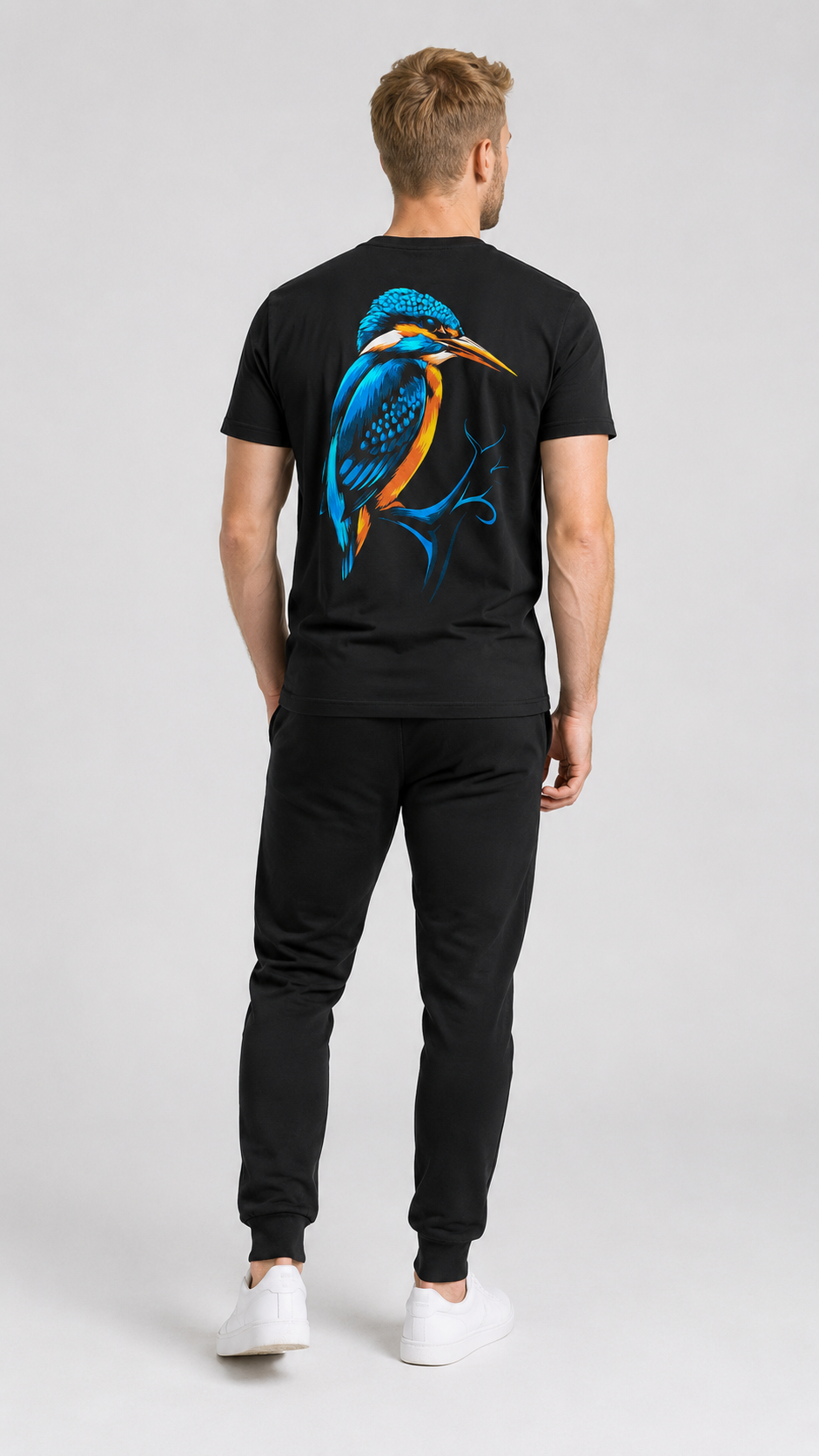 carpstylez KINGFISHER VIBES Shirt – Studio Mock Fullbody, Karpfen-Streetwear