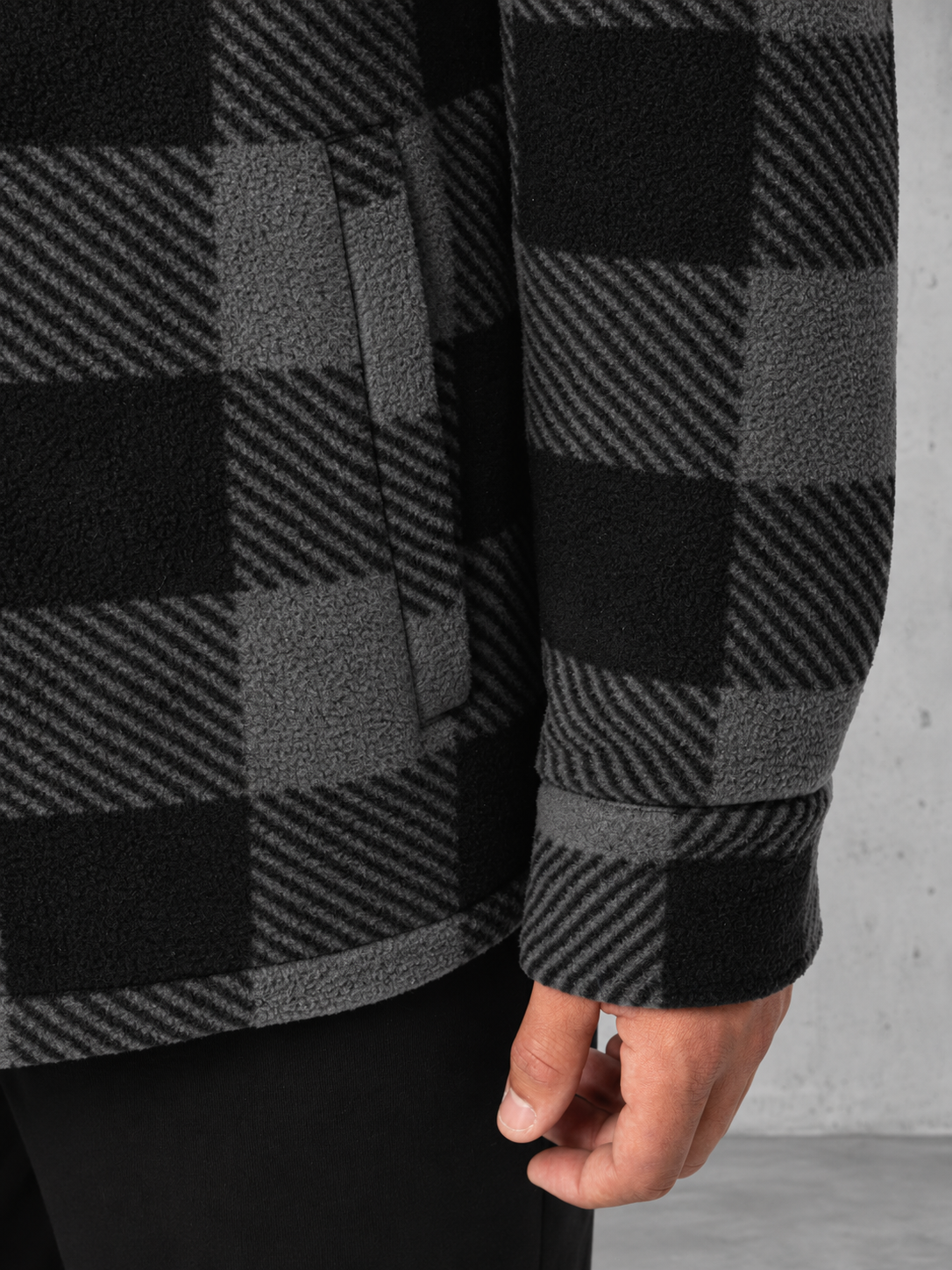 ESSENTIALS Karo Steppoverhemd NS523 – 11-side-pocket-detail #farbe_iron grey / black