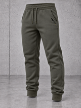 ESSENTIALS Jogger NS700 – ghost-front mit kleinem Logo an der linken Tasche #farbe_organic khaki