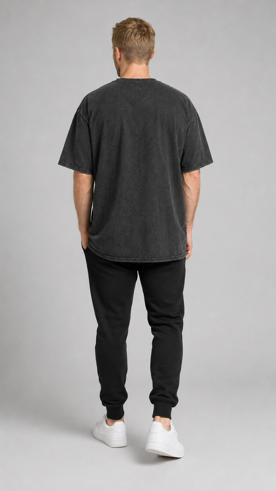 carpstylez ONE BEEP Acid Wash Oversize Shirt – Studio Mock Fullbody, Karpfen-Streetwear