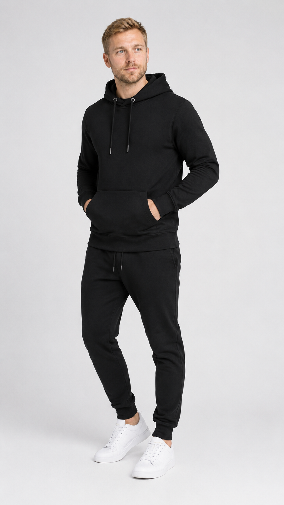 carpstylez SILT & SMOKE NUTRIA Hoodie – Studio Mock Fullbody, Karpfen-Streetwear
