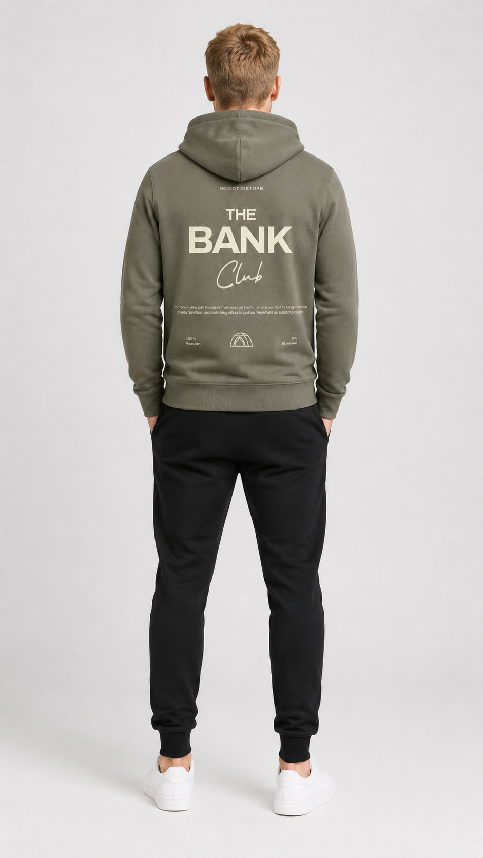 carpstylez THE BANK Club Hoodie – Studio Mock Fullbody, Karpfen-Streetwear