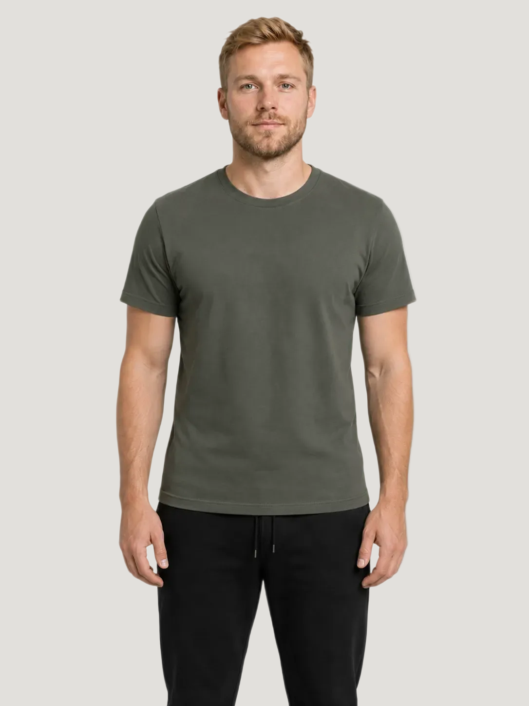 carpstylez THE RIGS D-Rig Shirt Organic Khaki – Trageansicht 2, Karpfen-Streetwear _var_organic-khaki #farbe_organic khaki