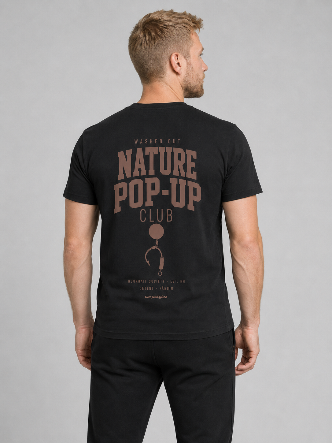 carpstylez WASHED OUT NATURE POP-UP Club Shirt – Rückenprint getragen