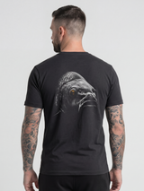 Schwarzes carpstylez Shirt „Blackwater Carp“ mit Karpfen-Rückenprint – Streetwear fürs Karpfenangeln