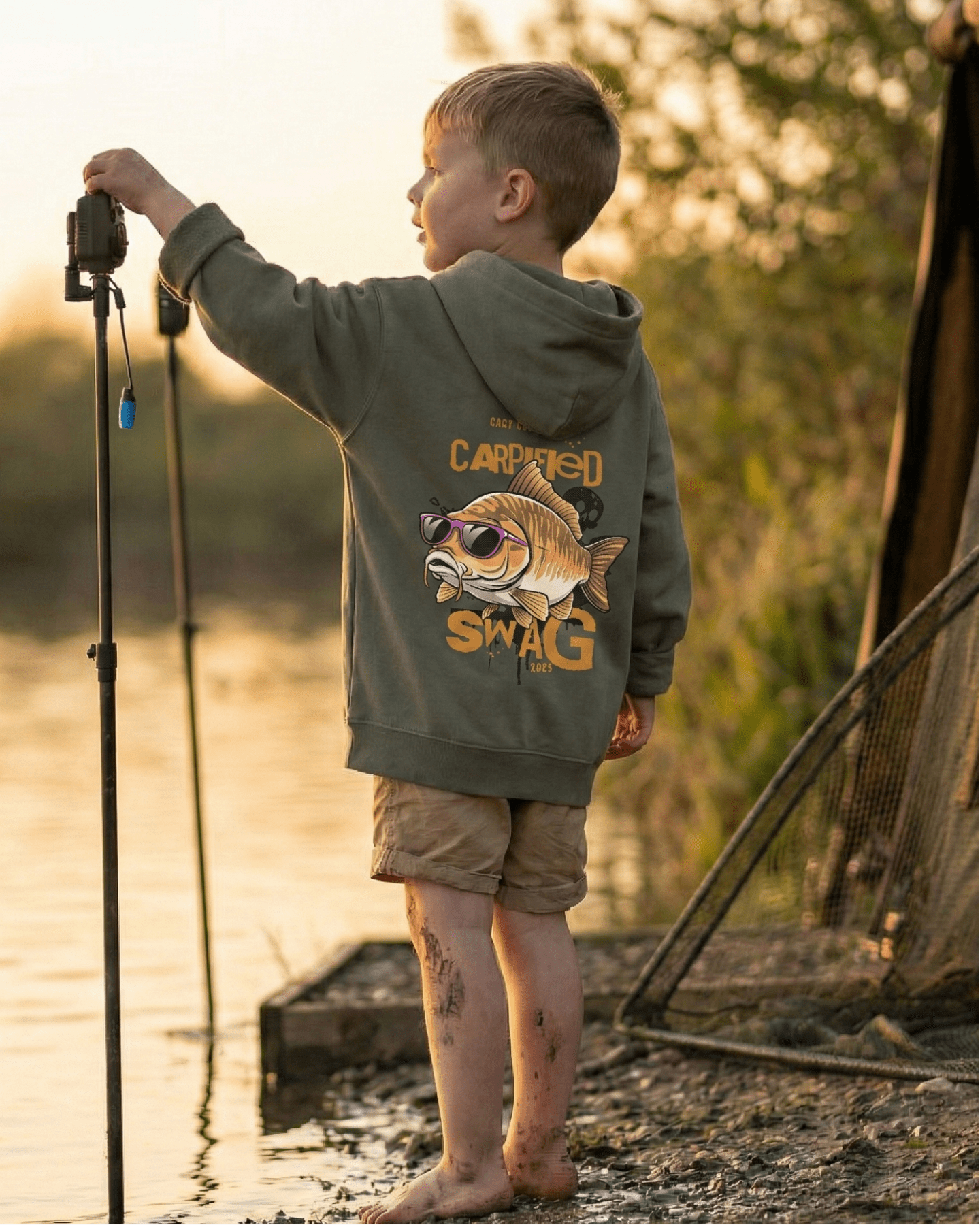 Karpfen Angeln mit CARPIFIED SWAG Kids Prime Hoodie - CAST carpstylez